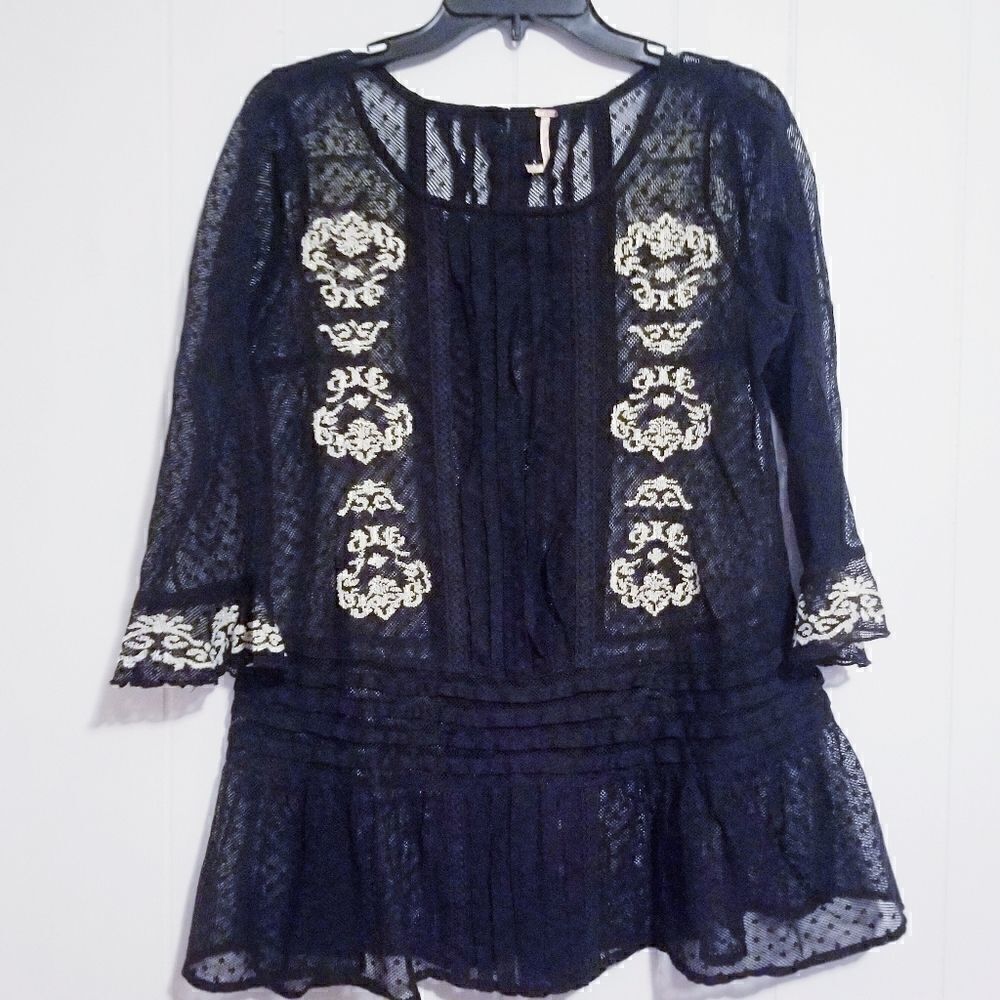 Free People Women’s Black Lace Semi Sheer Tunic Shirt Small Petite SP